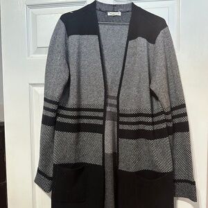 Margeaux & Elle Black and Gray Sweater